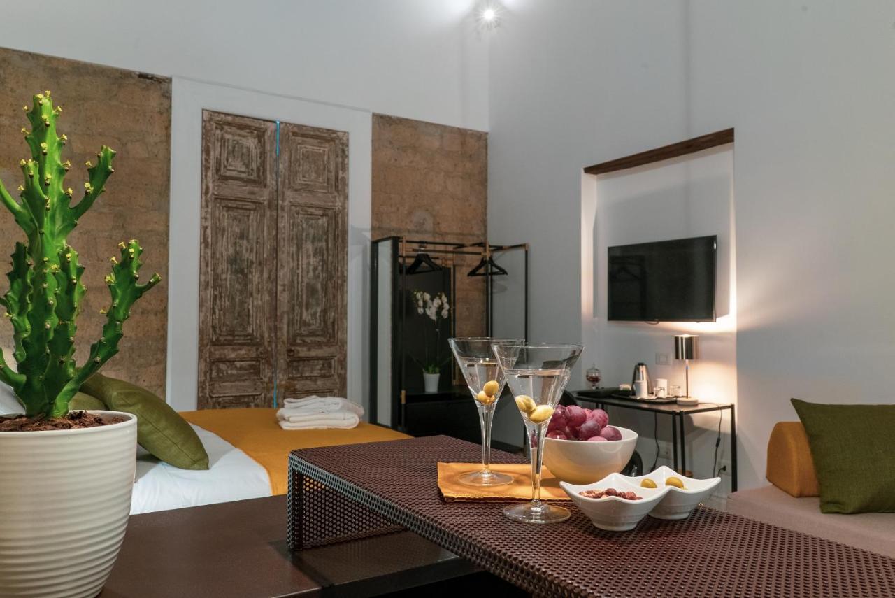 Artemisia Domus - Centro Storico Guest house
